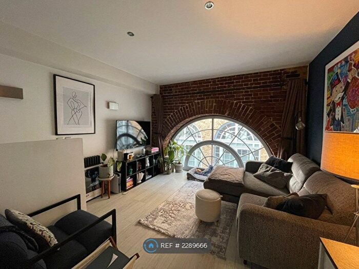 1 Bedroom Flat To Rent In The Railstore, Romford, RM2