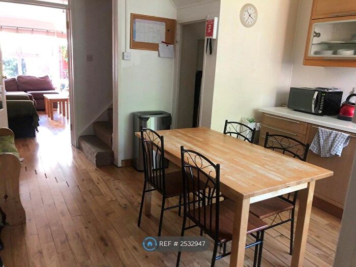 4 Bedroom Terraced House To Rent In Armour Close, London, N7