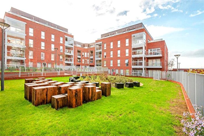 2 Bedroom Apartment To Rent In Collins Building, Cricklewood, NW2