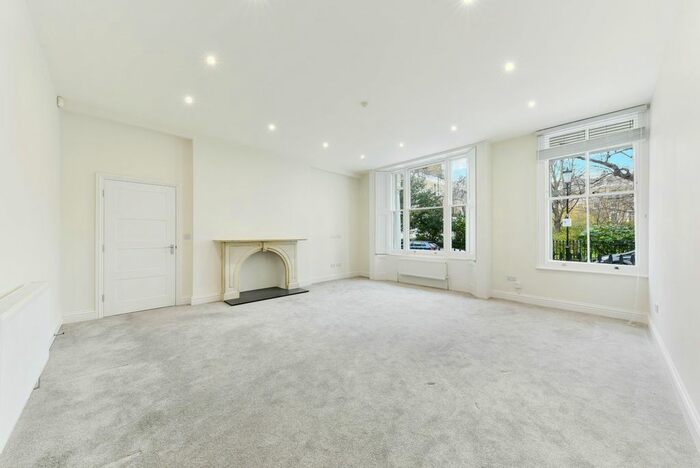 2 Bedroom Flat To Rent In Onslow Gardens, London, SW7