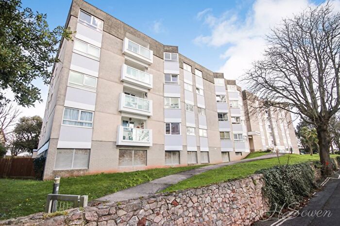 1 Bedroom Flat For Sale In St. Lukes Road South, Torquay, TQ2
