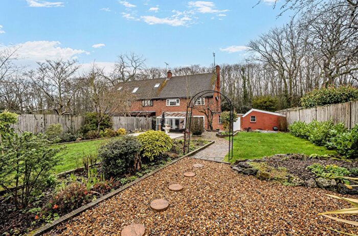 3 Bedroom Semi Detached House For Sale In Ash Lane, Burghfield Common, Reading, Berkshire, RG7