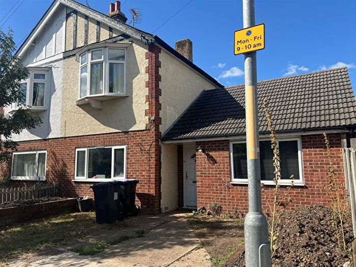4 Bedroom Semi Detached House For Sale In Old Bridge Road, Whitstable, CT5