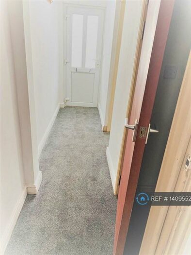 1 Bedroom Flat To Rent In North Street, Oadby, Leicester, LE2