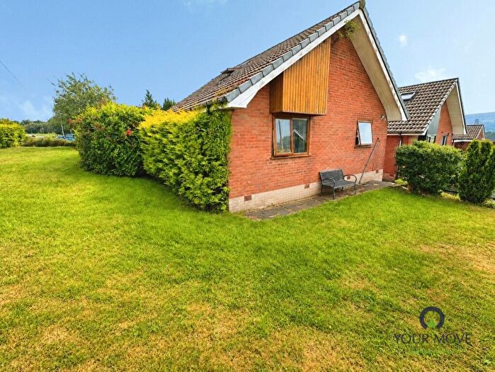 2 Bedroom Bungalow For Sale In Vicarage Drive, Darwen, Lancashire, BB3