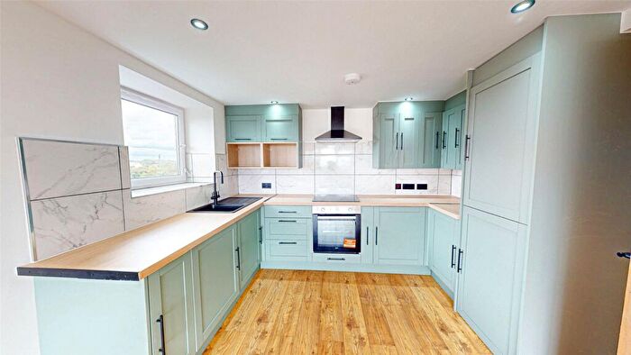 2 Bedroom Apartment To Rent In Lakeside Rise, Tower, M9