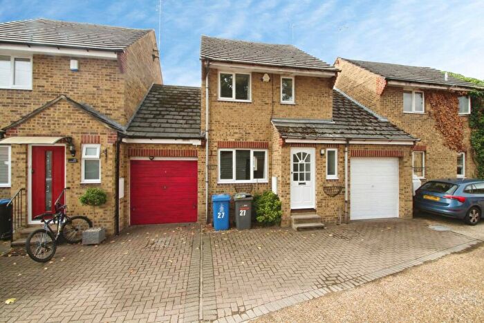 3 Bedroom Village House To Rent In Manor House Lane, Datchet, SL3