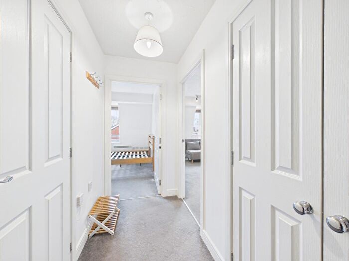 1 Bedroom Flat For Sale In Duesbury Place, Mickleover, DE3