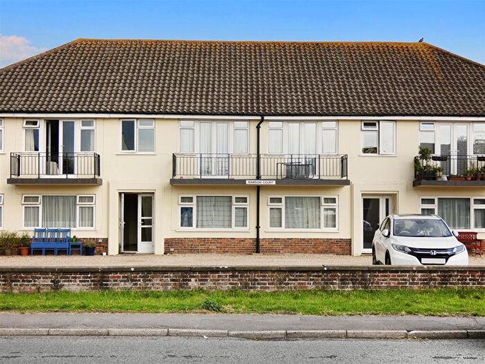 2 Bedroom Apartment To Rent In Sea Lane, Rustington, BN16