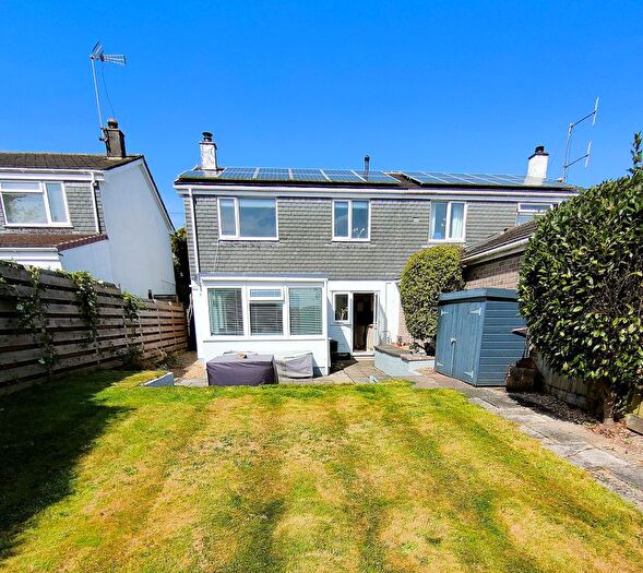 4 Bedroom Semi-Detached House For Sale In Trewarton Road, Penryn, TR10