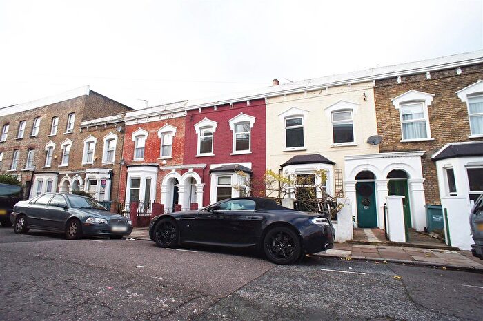 4 Bedroom Terraced House To Rent In Fortnam Road, London, N19