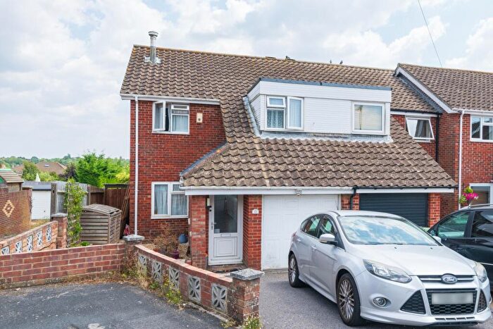 3 Bedroom End Of Terrace House To Rent In Garstons Close Titchfield, PO14
