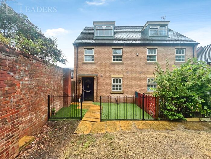 3 Bedroom Semi-Detached House To Rent In Baseball Drive, Derby, Derbyshire, DE23