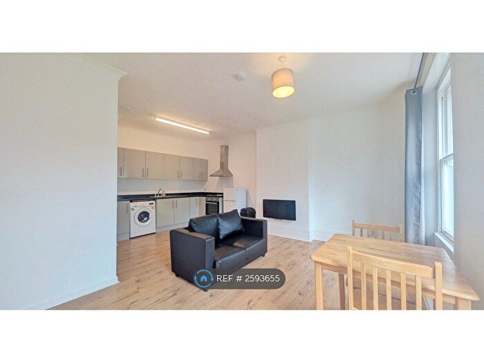 1 Bedroom Flat To Rent In Sun Street, Waltham Abbey, EN9