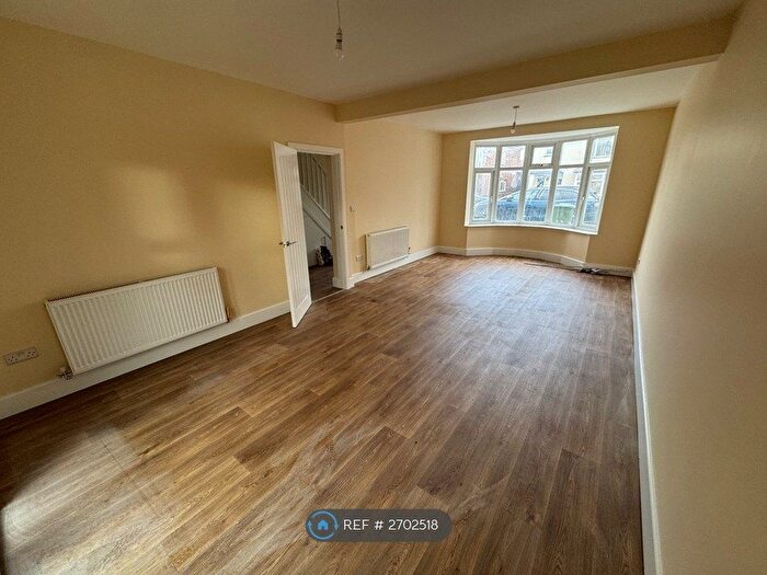 3 Bedroom Semi Detached House To Rent In Alexandra Road, Peterborough, PE1