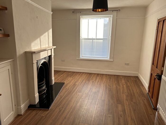 2 Bedroom Cottage To Rent In Llanbedr Road, Crickhowell, Powys., NP8