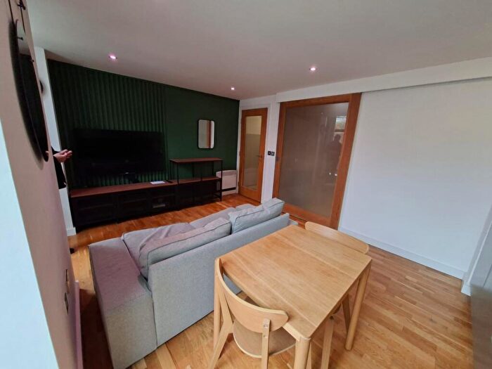 1 Bedroom Apartment To Rent In Roberts Wharf East Street, Leeds, West Yorkshire, LS9