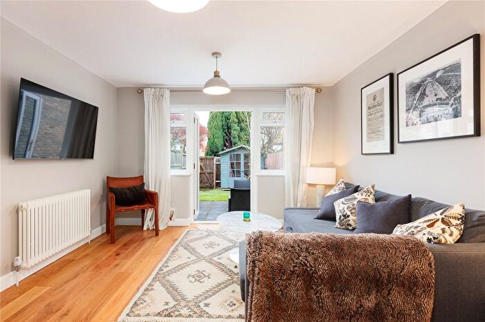 2 Bedroom End Terrace House For Sale In Bowman Mews, Southfields, SW18