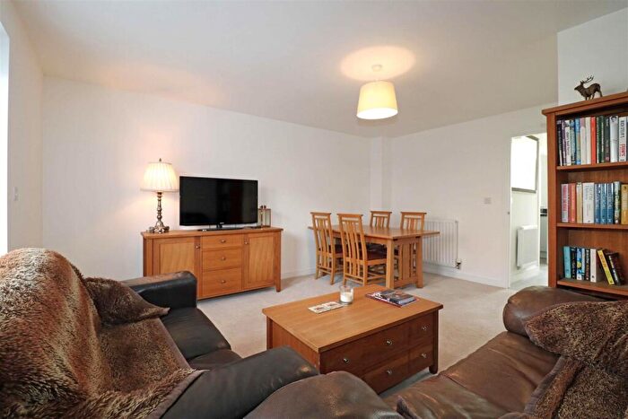 2 Bedroom Semi-Detached House For Sale In Sykes Road, Hampton Magna, Warwick, CV35
