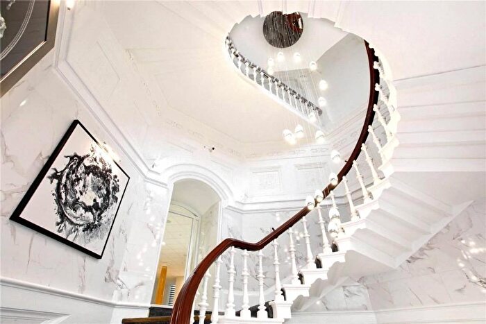 1 Bedroom Apartment To Rent In Well Street, Bradford, West Yorkshire, BD1