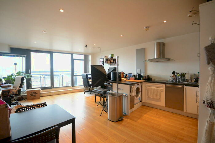 1 Bedroom Apartment To Rent In Crusader House, Thurland Street, NG1