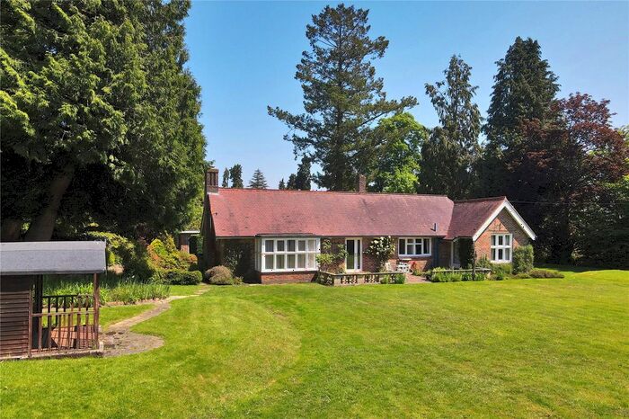 4 Bedroom Bungalow For Sale In Corseley Road, Groombridge, Tunbridge Wells, Kent, TN3