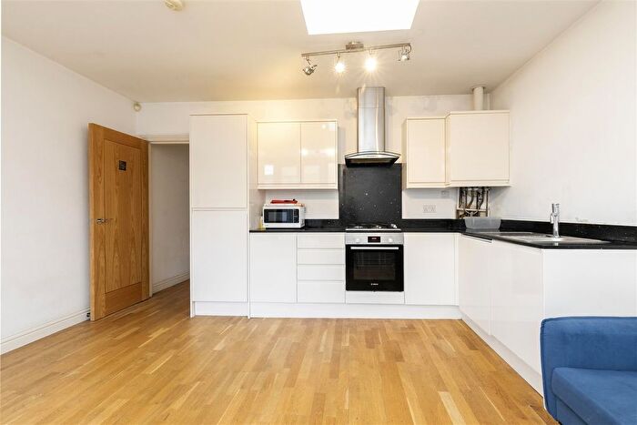 2 Bedroom Flat To Rent In Camden High Street, London, NW1