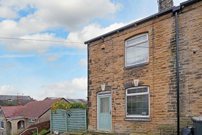 3 Bedroom End Terrace House For Sale In Wortley Road, High Green, Sheffield, S35
