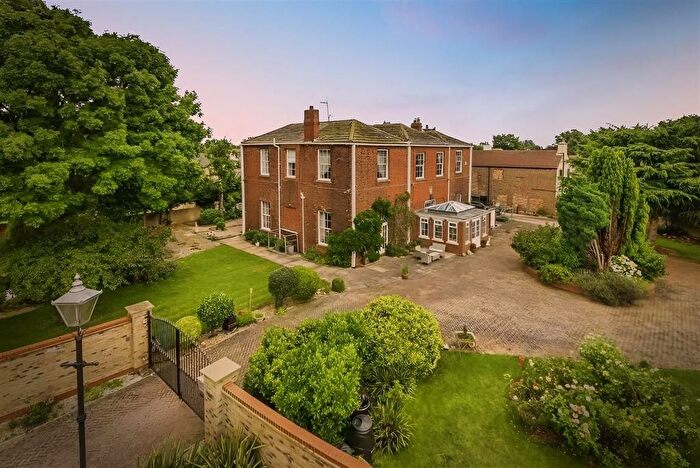 6 Bedroom Detached House For Sale In Main Street, West Haddlesey, Selby, YO8