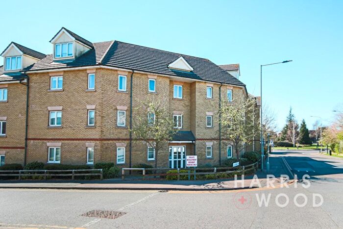 2 Bedroom Apartment For Sale In Clarendon Way, Colchester, Essex, CO1