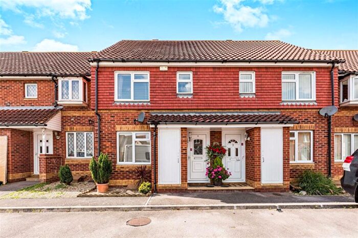 2 Bedroom House To Rent In Helm Close, Gosport, PO13