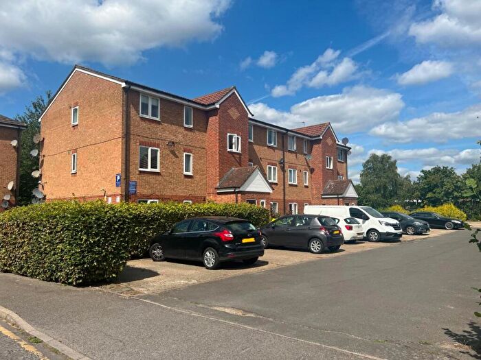 2 Bedroom Flat For Sale In Express Drive, Goodmayes, Ilford, IG3