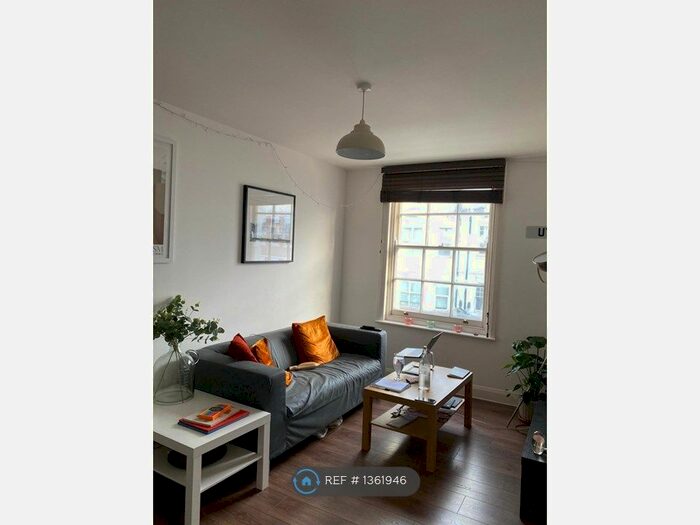 2 Bedroom Flat To Rent In Green Lanes, London, N4