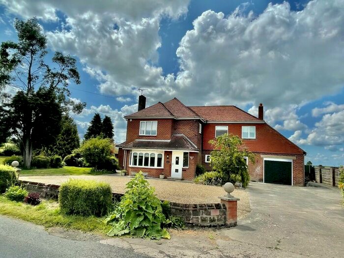 4 Bedroom Detached House For Sale In Herring Lane, Pinchbeck, PE11