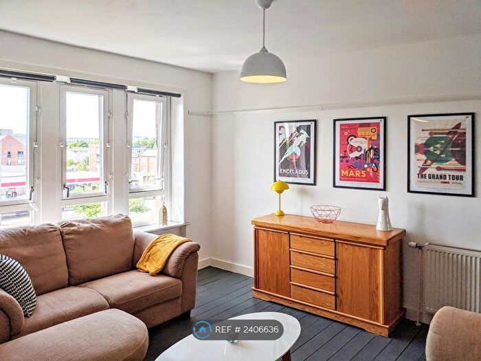 3 Bedroom Flat To Rent In Great Western Road, Glasgow, G13