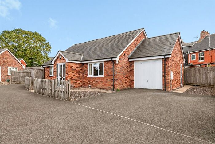2 Bedroom Detached Bungalow For Sale In Allendale Close, Rockwell Green, Wellington, TA21