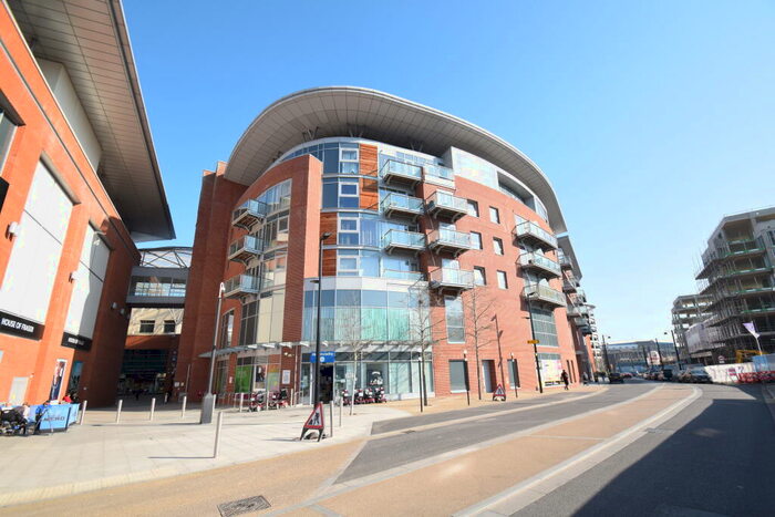 1 Bedroom Apartment To Rent In Desborough Road, High Wycombe, Buckinghamshire, HP11