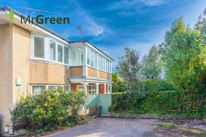 3 Bedroom Apartment To Rent In Boscombe Spa Road, Bournemouth, BH5