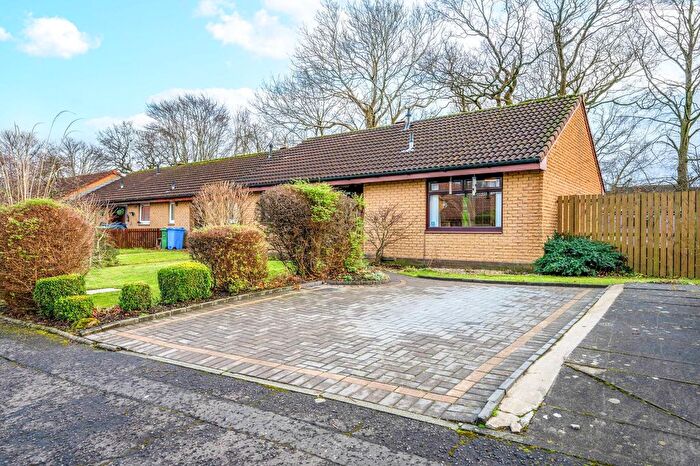 2 Bedroom Terraced Bungalow For Sale In Falcon Brae, Livingston, EH54