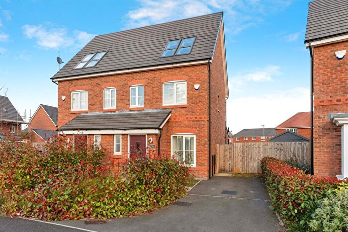 3 Bedroom Town House For Sale In Kenneth Cross Way, Sealand, Deeside, CH5