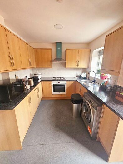 3 Bedroom Terraced House To Rent In Royston Avenue, Chingford, E4