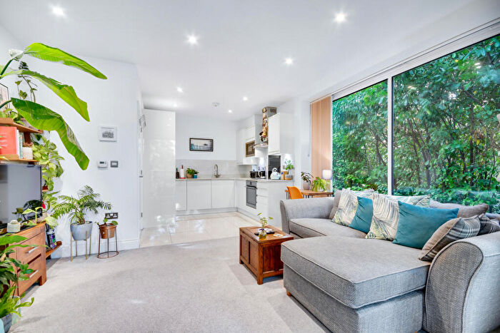 1 Bedroom Flat To Rent In Hardy Close, Chelmsford, CM1