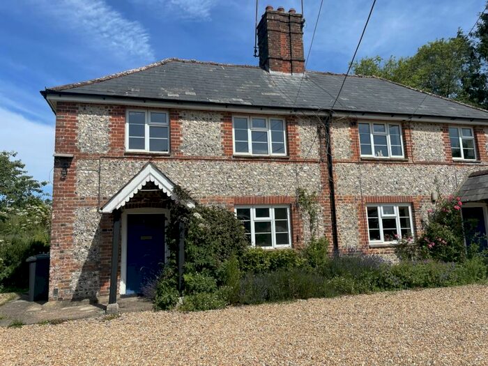 3 Bedroom Cottage To Rent In Brown Candover, SO24