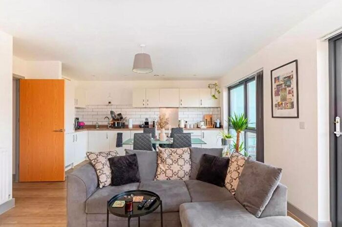 2 Bedroom Flat For Sale In The Habitat, Woolpack Lane, Nottingham, NG1