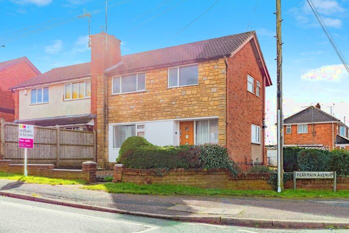 3 Bedroom Property To Rent In Oakway, Wellingborough, NN8