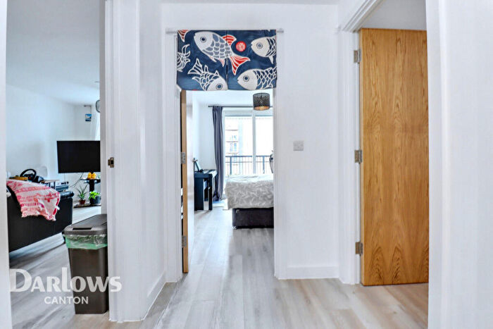 2 Bedroom Apartment For Sale In Schooner Way, Cardiff, CF10