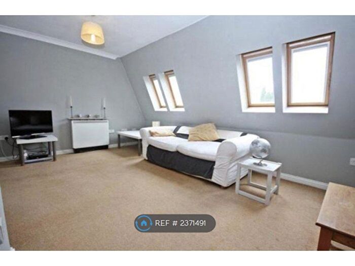 1 Bedroom Flat To Rent In Northolt, London, UB5