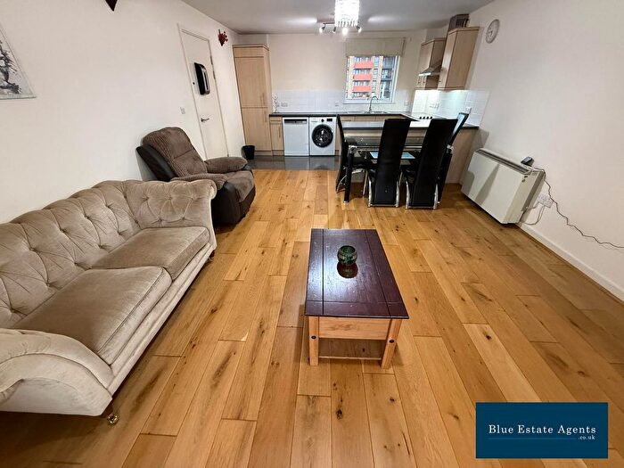 2 Bedroom Flat To Rent In Prince Regent Road, Hounslow, TW3