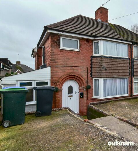 4 Bedroom Semi-Detached House To Rent In Wolverhampton Road, Oldbury, West Midlands, B68