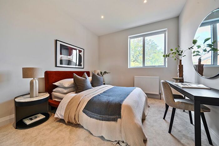 3 Bedroom Terraced House For Sale In Burlington Place, East Barnet Village, London, EN4